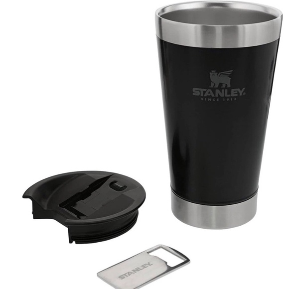 Yeti Pint with Lid and built in bottle opener - Picture 1 of 3
